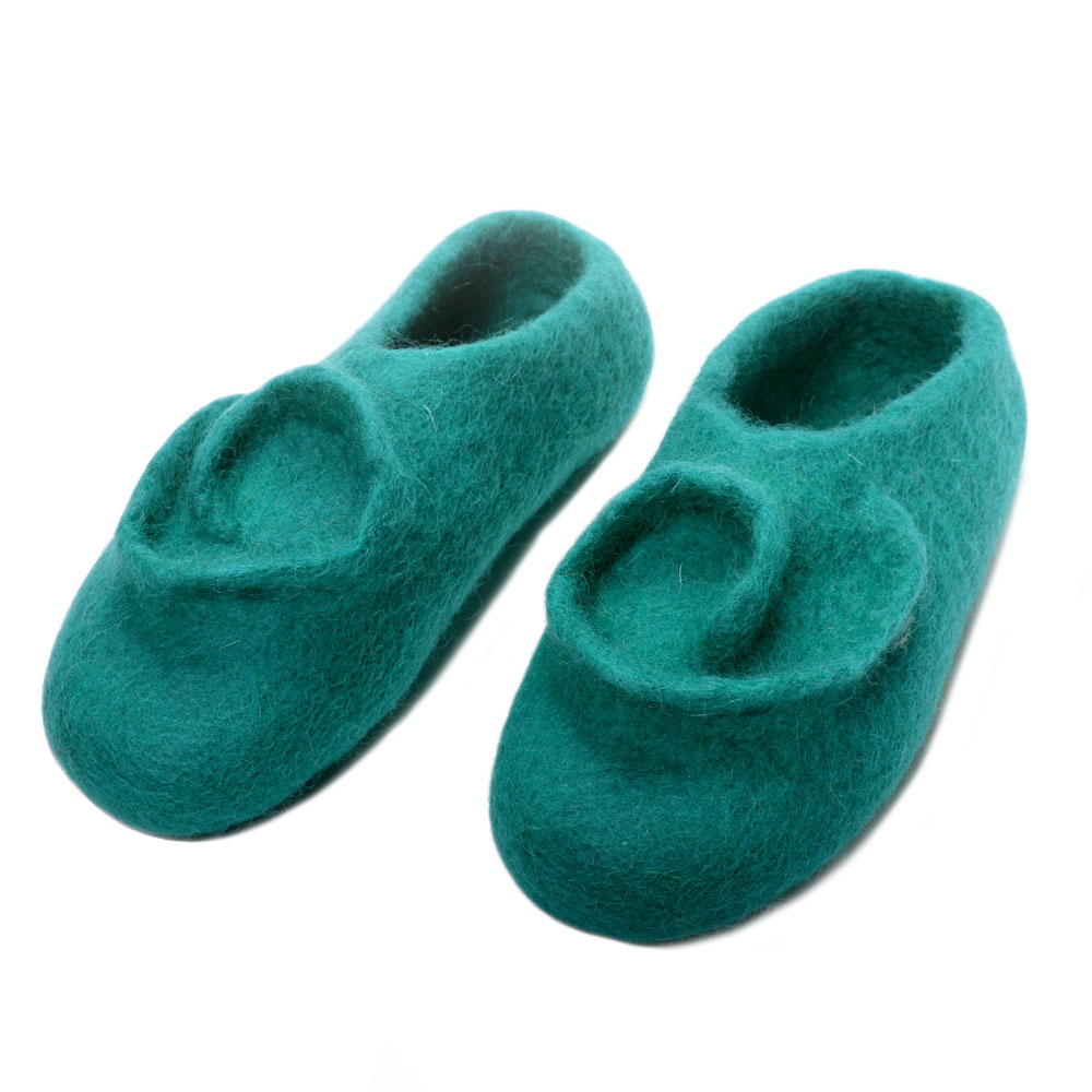 azure-head-curl-felt-slipper