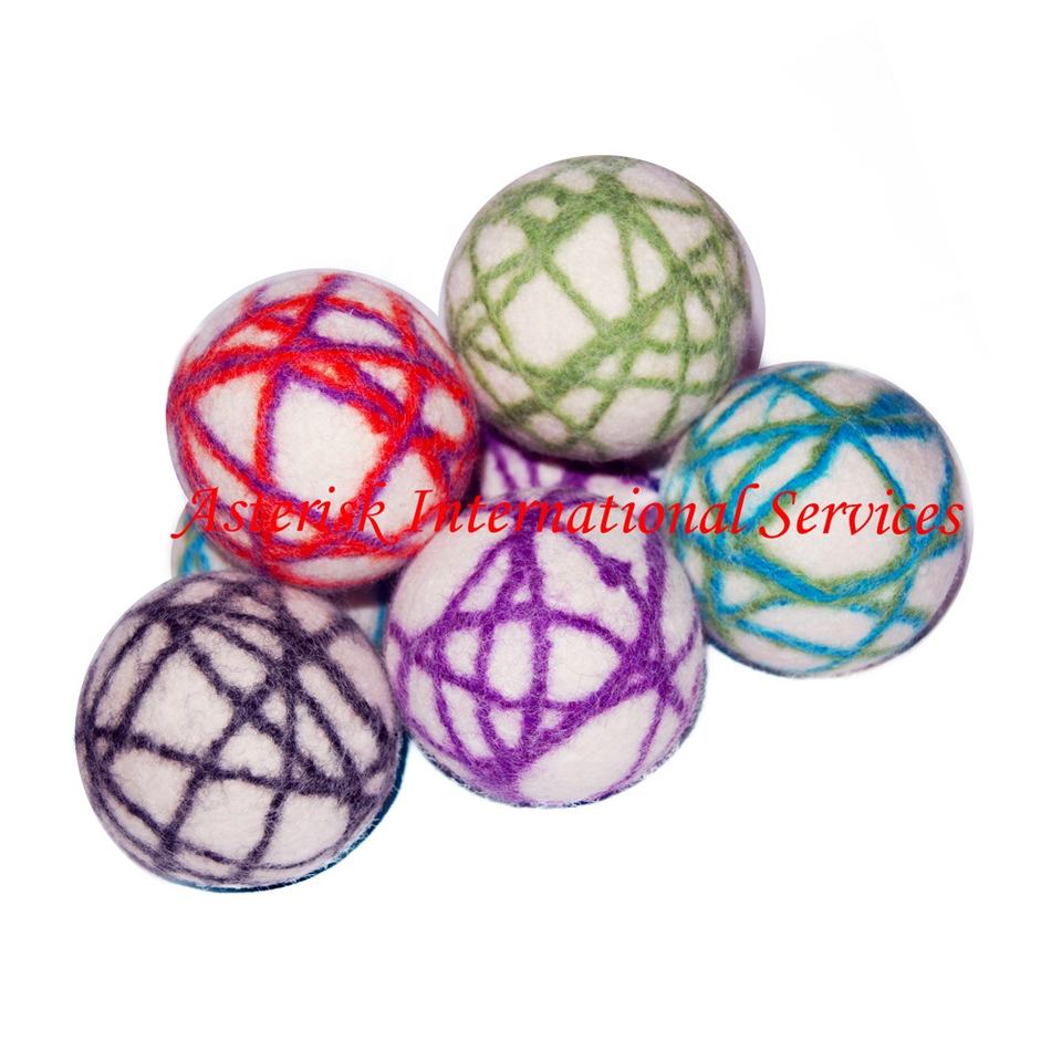 embroydered-felt-balls