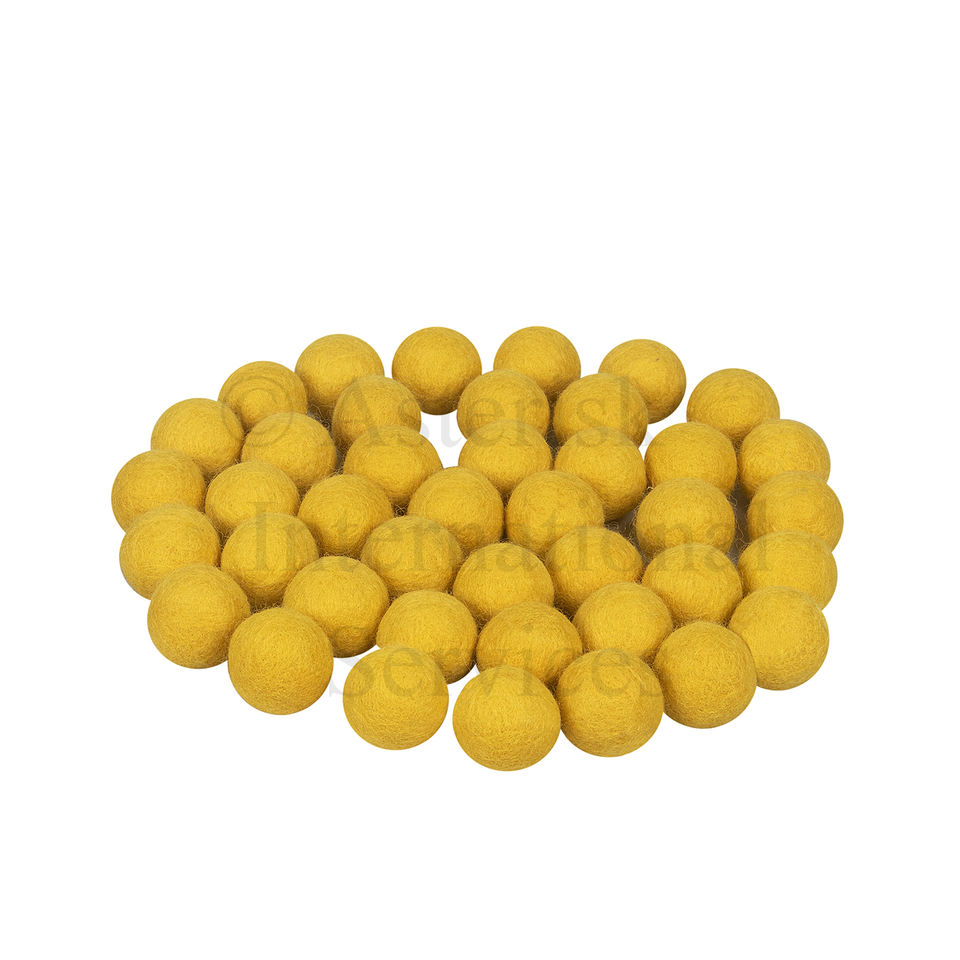 1cm-felt-balls